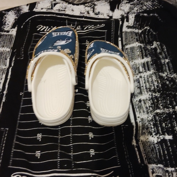 Custom Eagle Crocs - Picture 5 of 5